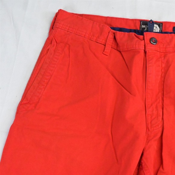 North Face 32 x 10" Red Stretch‎ Chino Shorts - Picture 2 of 5